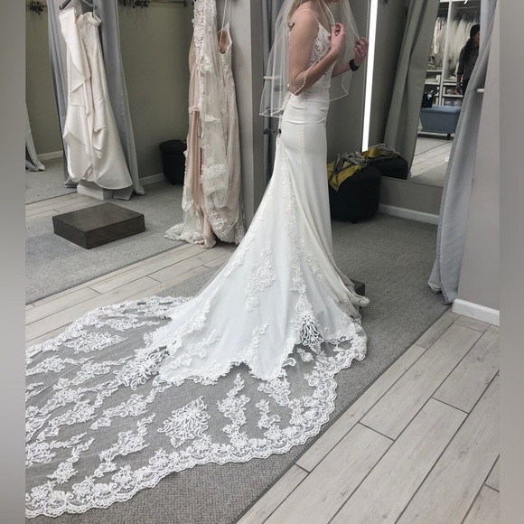 Essence of Australia Sexy Beach Sheath Wedding Dress w/ Dramatic Lace Train NEW - Picture 3 of 8